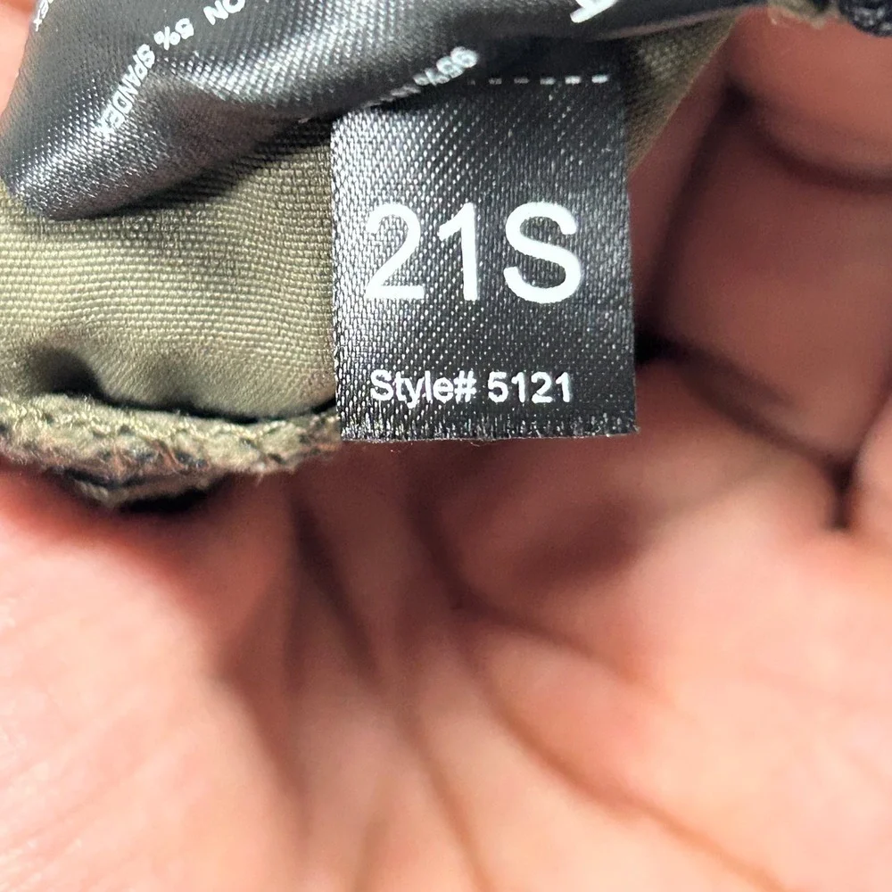 KUHL Renegade Shorts Mens 34 Olive Green Hiking Technical Cargo 5121